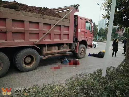 大货拉泥车怎么 拉泥巴的货车