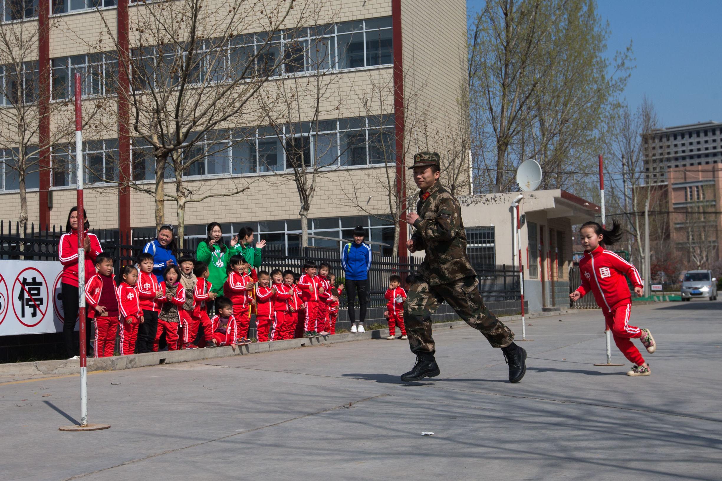 12生肖武警图片 十二生肖武器图片